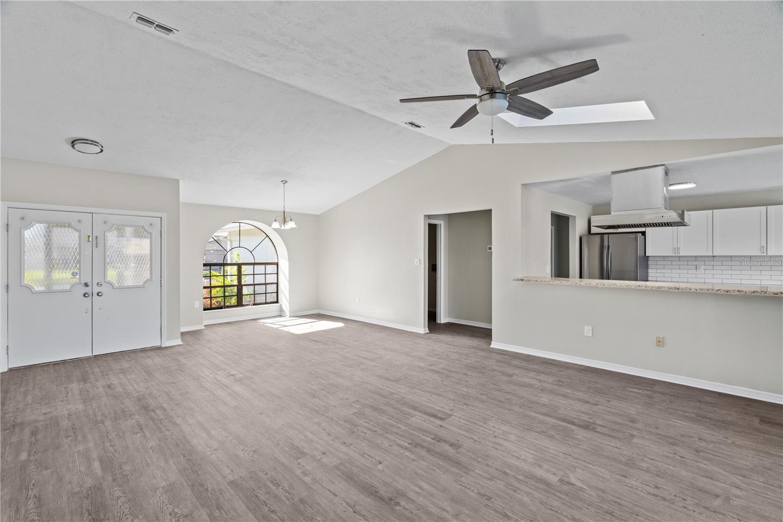 8121 DAMARA DR