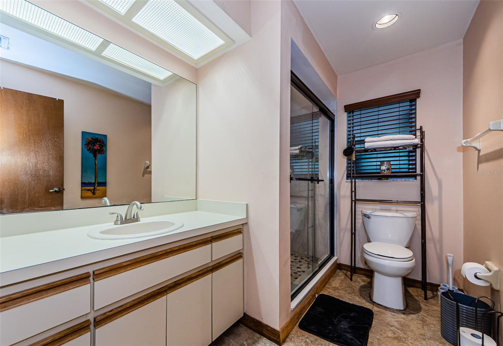 1004 ROSETREE LN