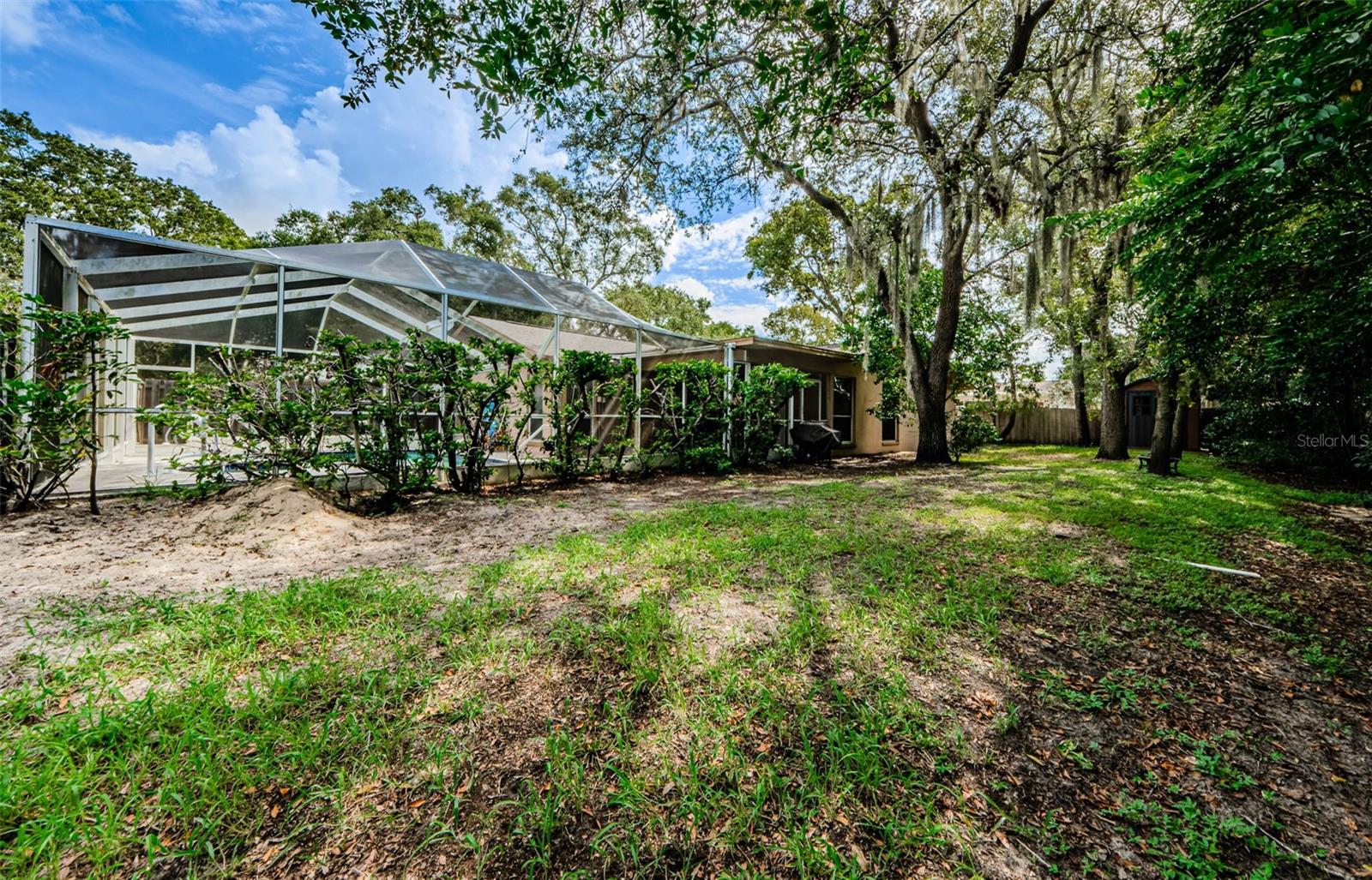 1004 ROSETREE LN