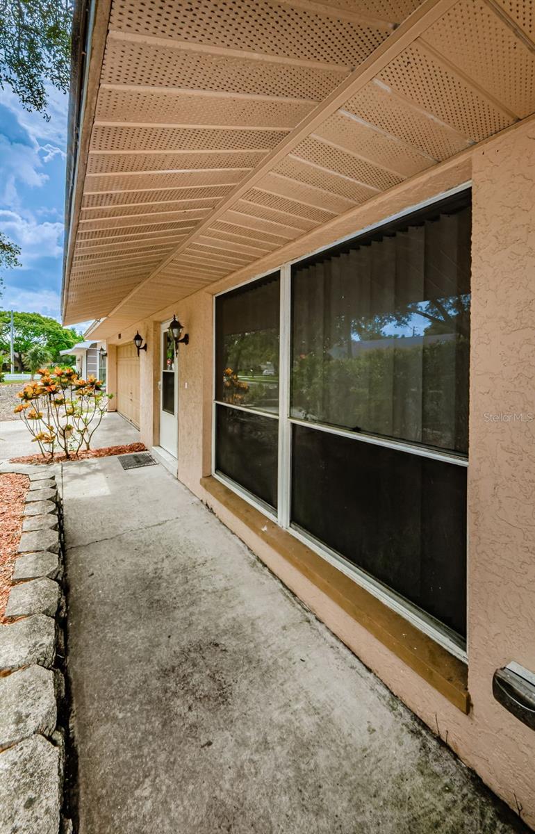 1004 ROSETREE LN