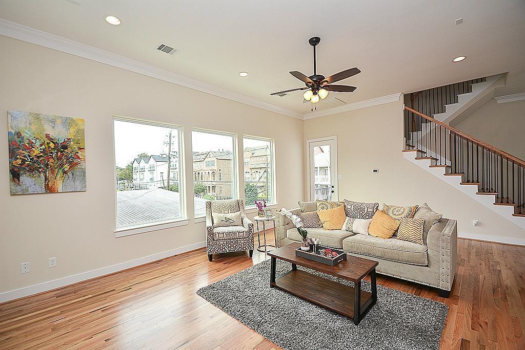 1548 W 23rd Street