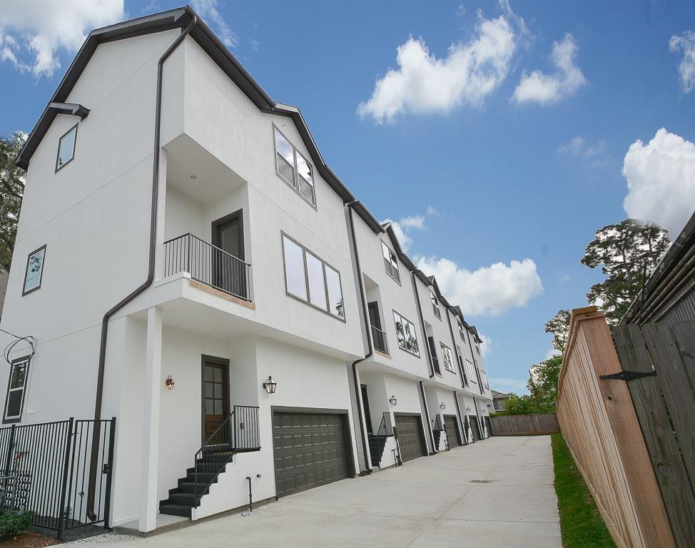 1548 W 23rd Street