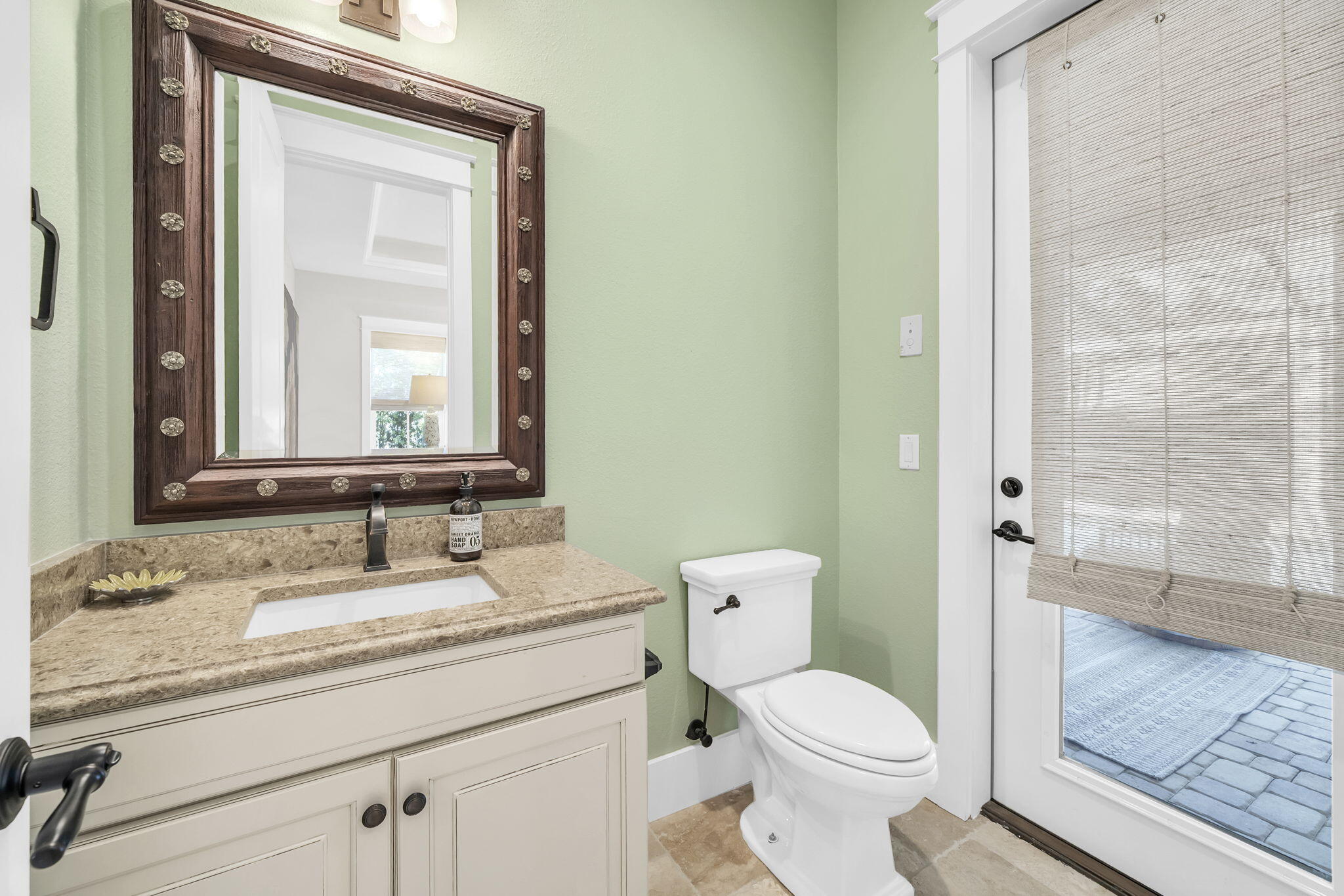 1530 W Island Green Lane