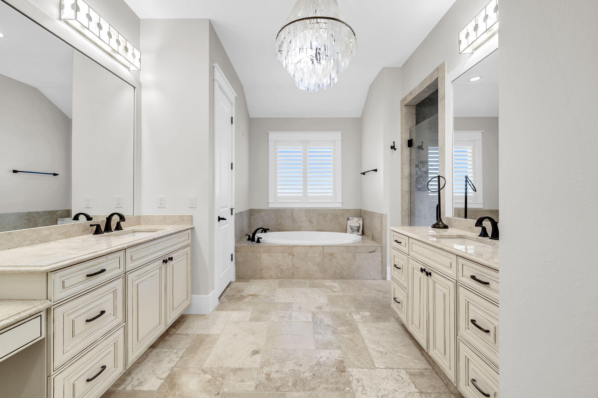 1530 W Island Green Lane