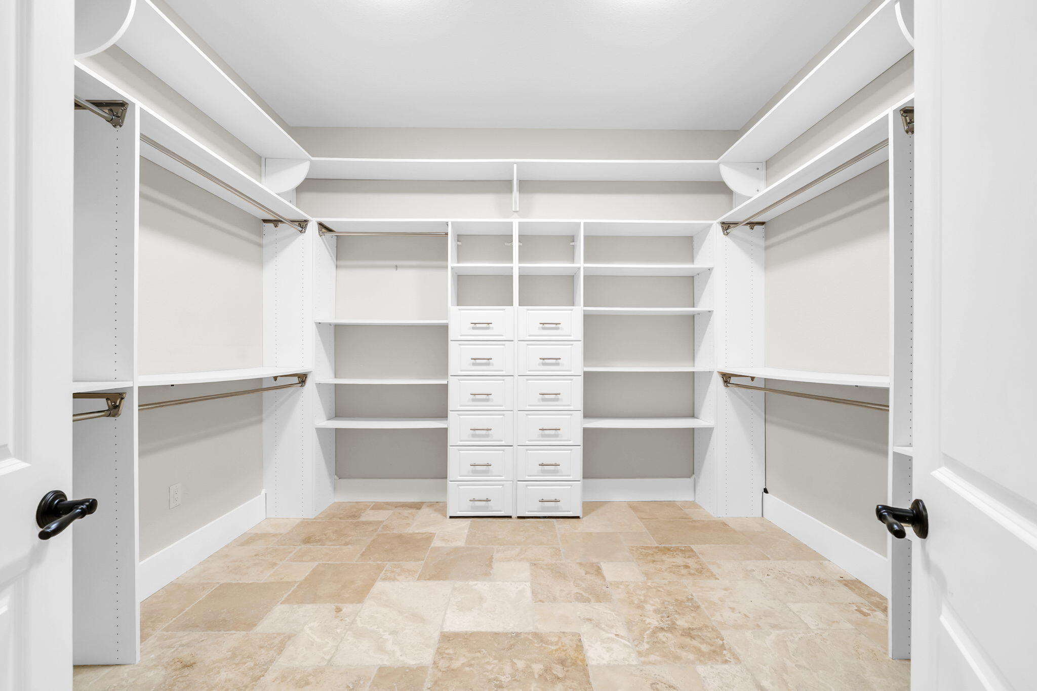 1530 W Island Green Lane