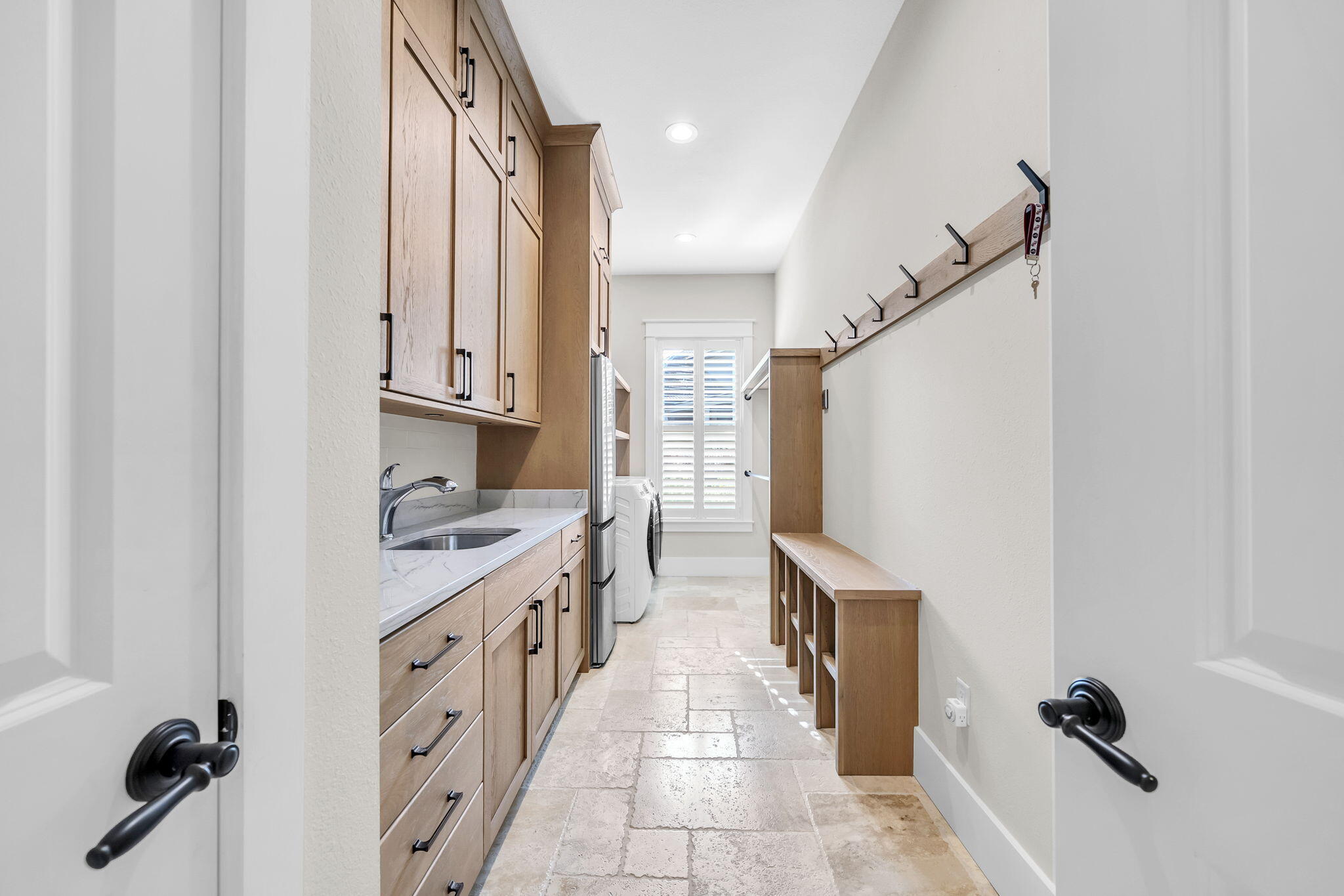 1530 W Island Green Lane