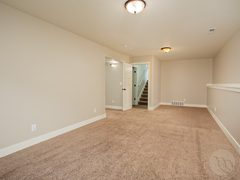 1325 Blackberry Way