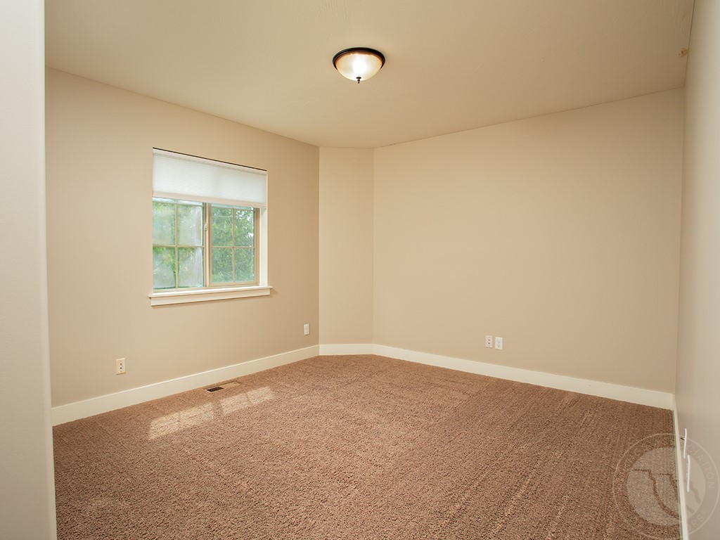 1325 Blackberry Way