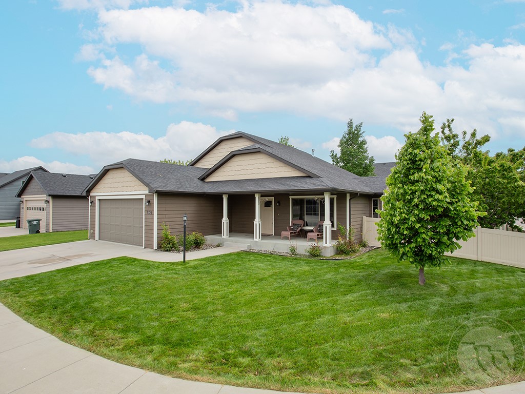 1325 Blackberry Way