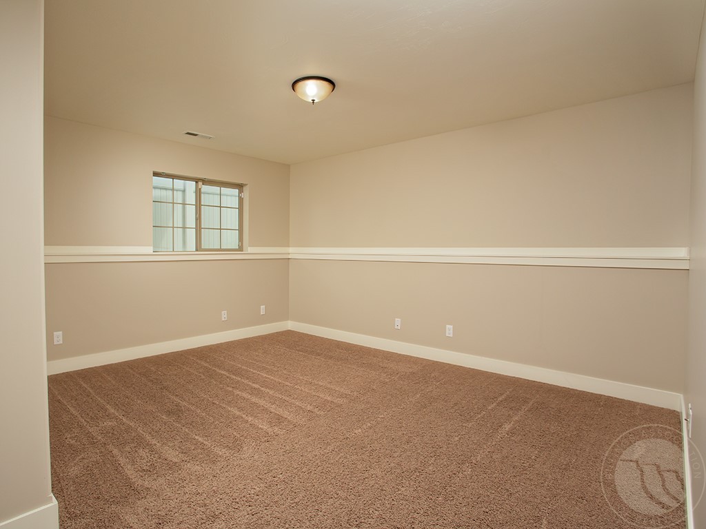 1325 Blackberry Way