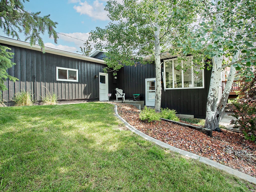 4748 Rimrock Rd