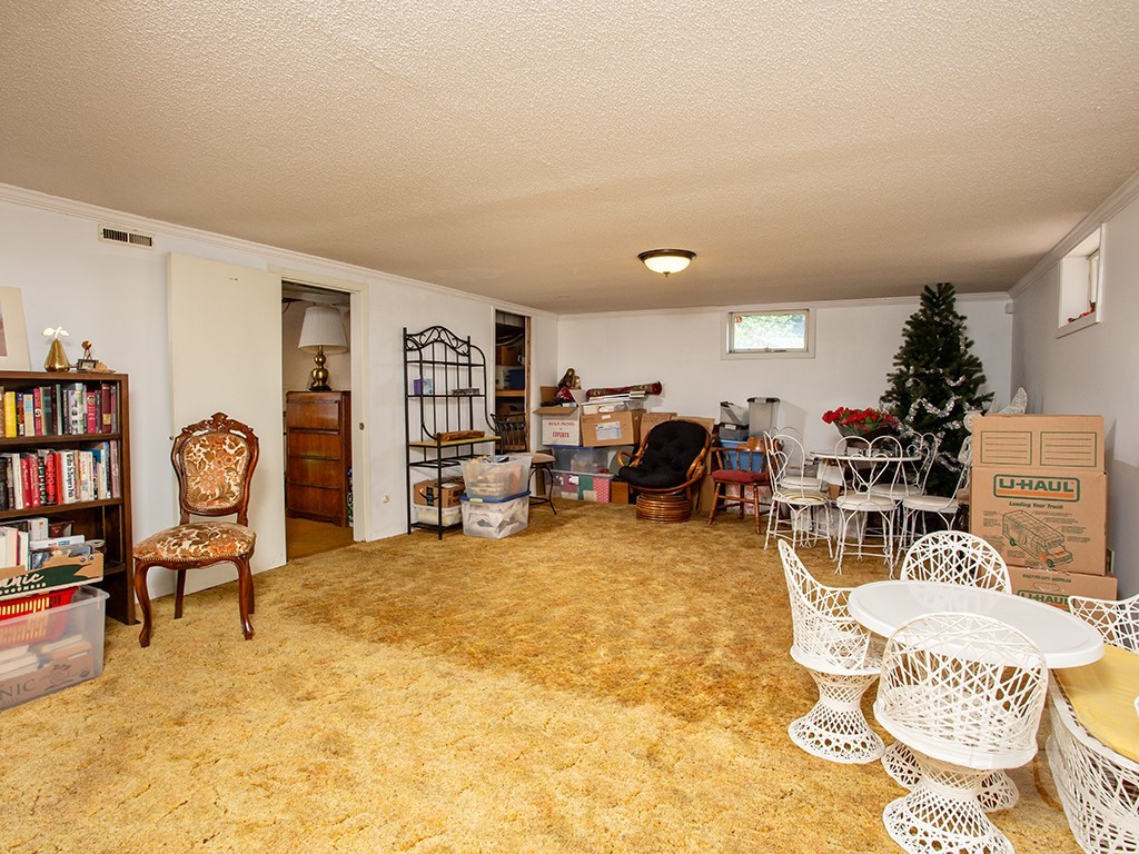 4748 Rimrock Rd