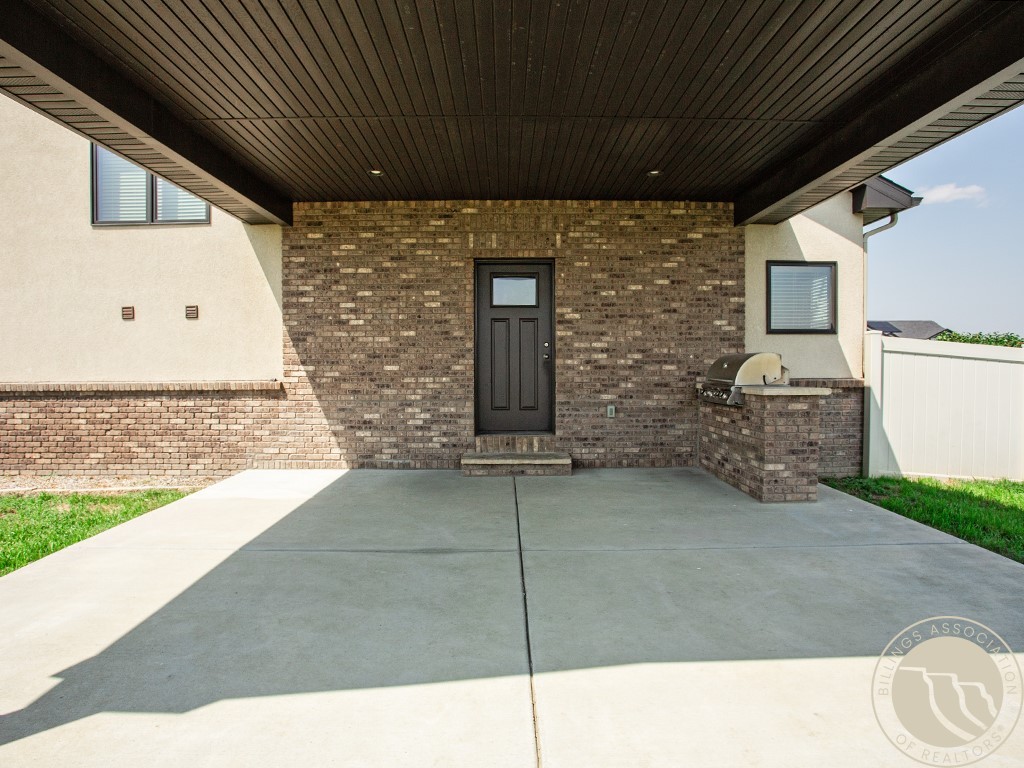2520 Hummingbird Way