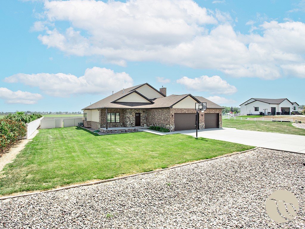 2520 Hummingbird Way