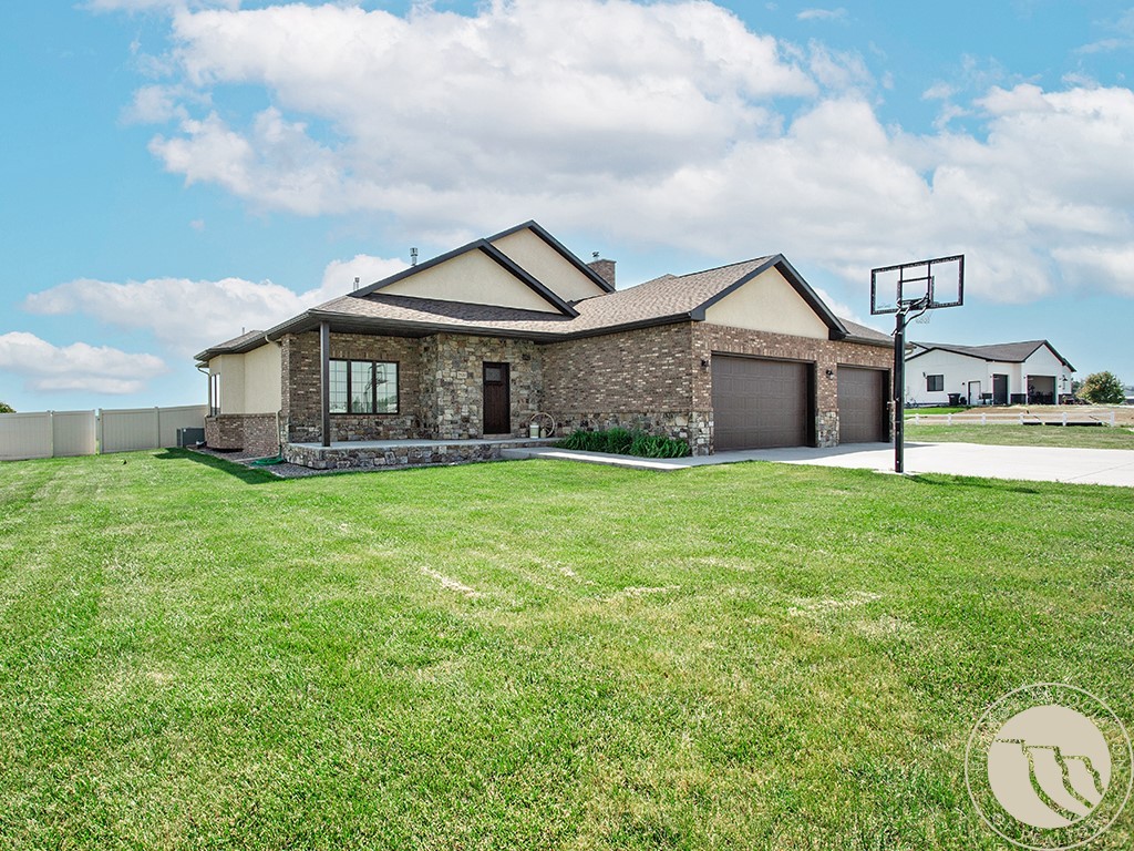 2520 Hummingbird Way
