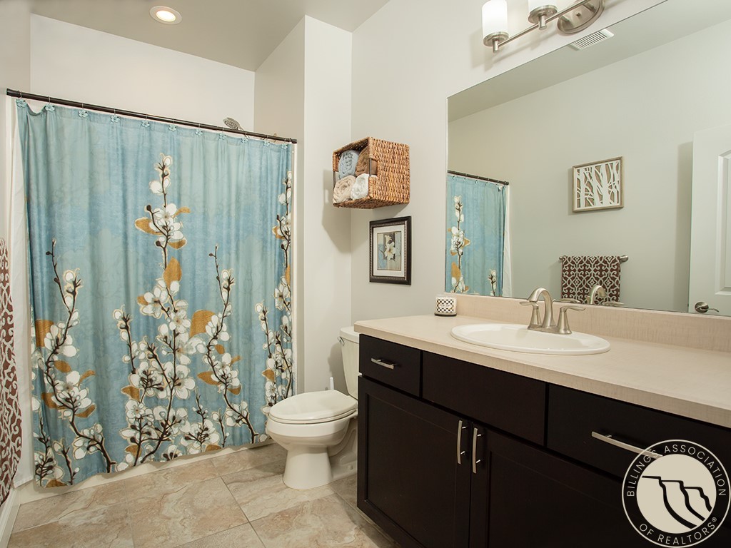 3212 Peregrine Lane