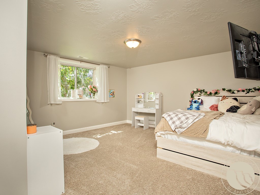 3212 Peregrine Lane