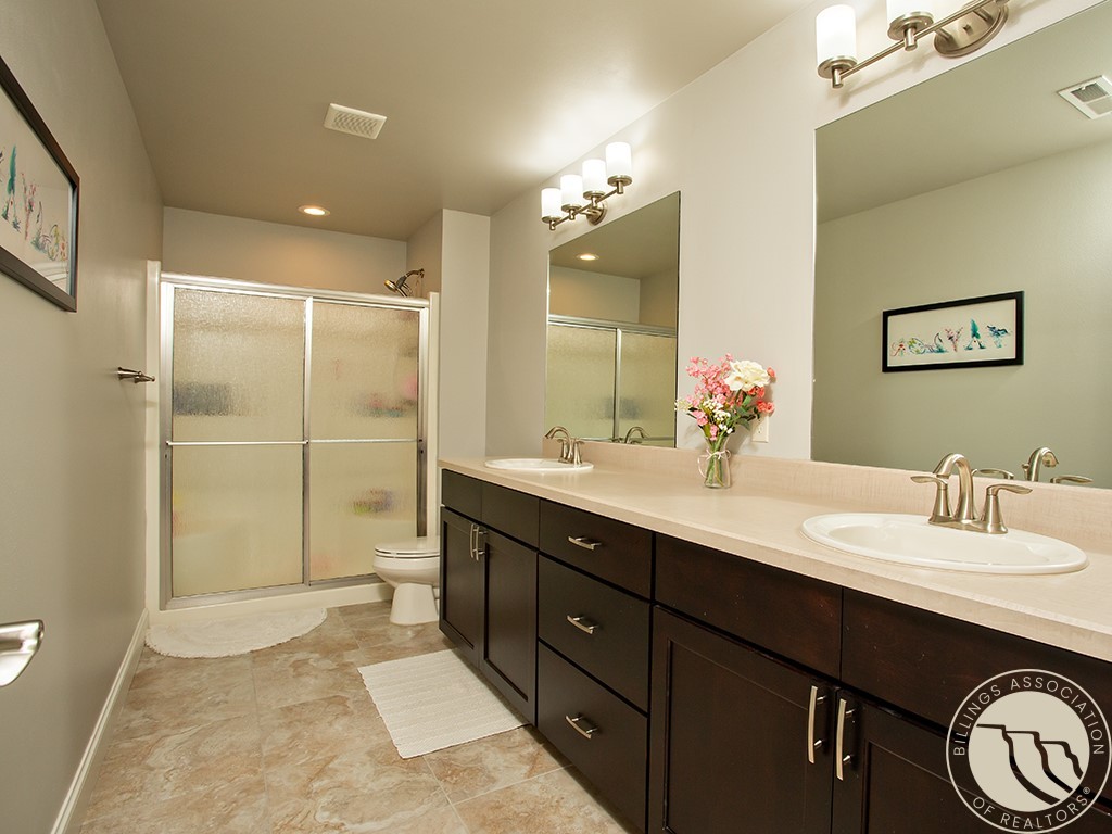 3212 Peregrine Lane
