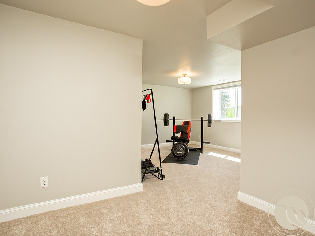 3212 Peregrine Lane