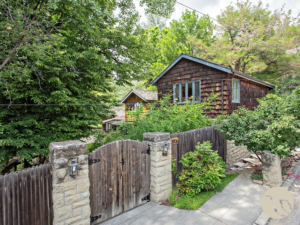 3106 Smokey Lane