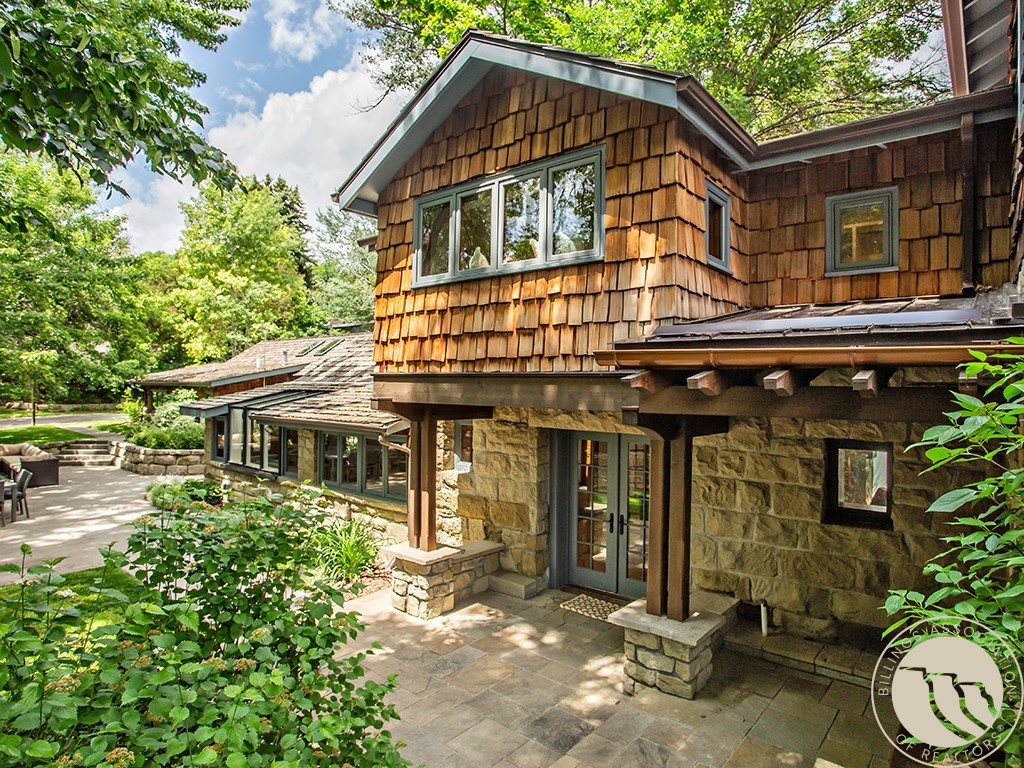 3106 Smokey Lane