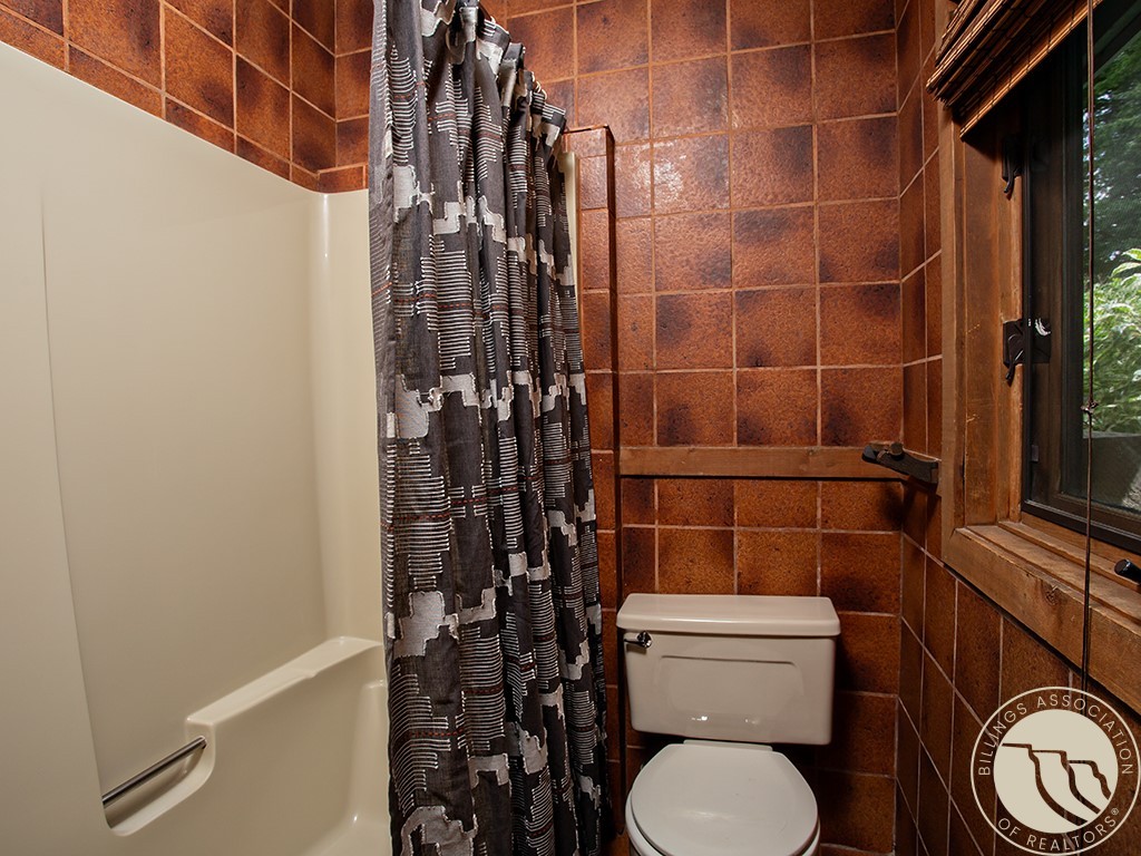 3106 Smokey Lane