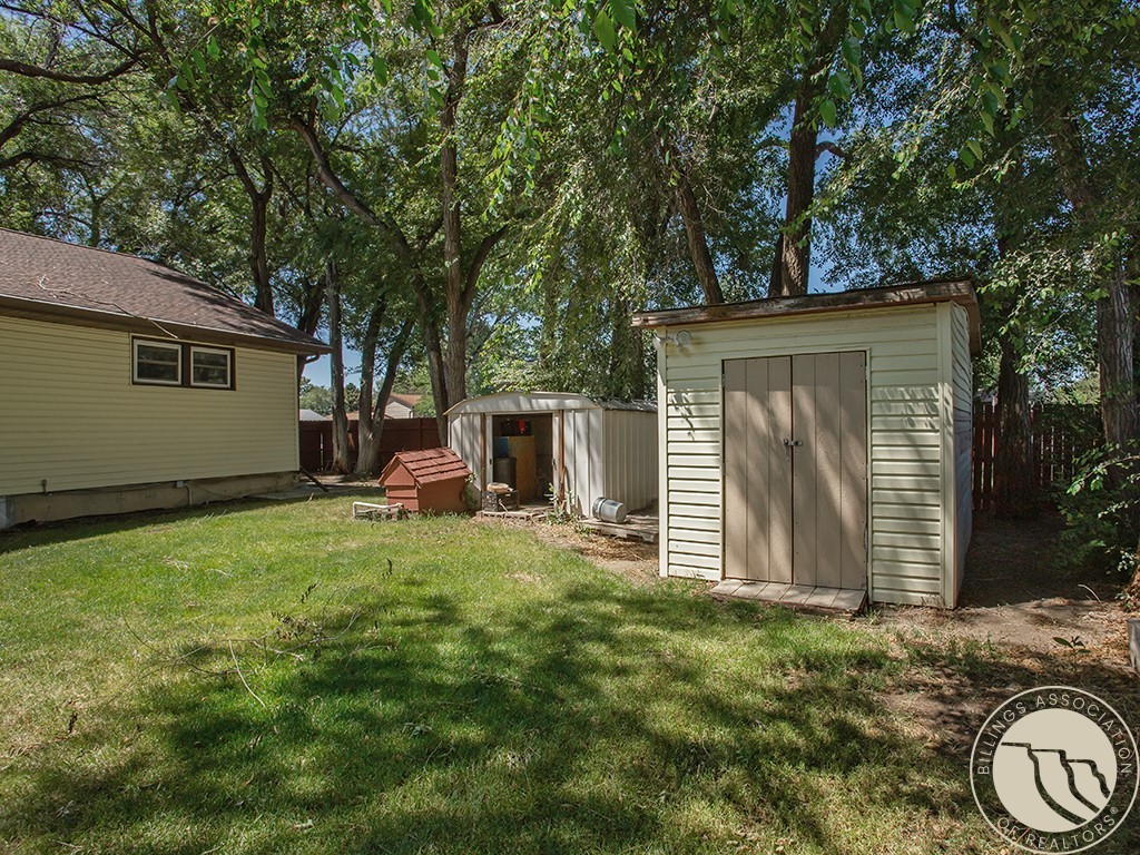 3203 Lynn Ave