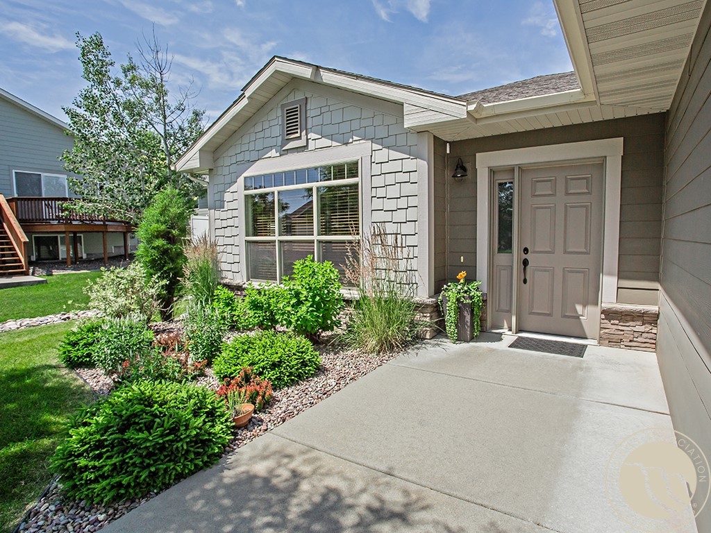 1790 Golf Drive