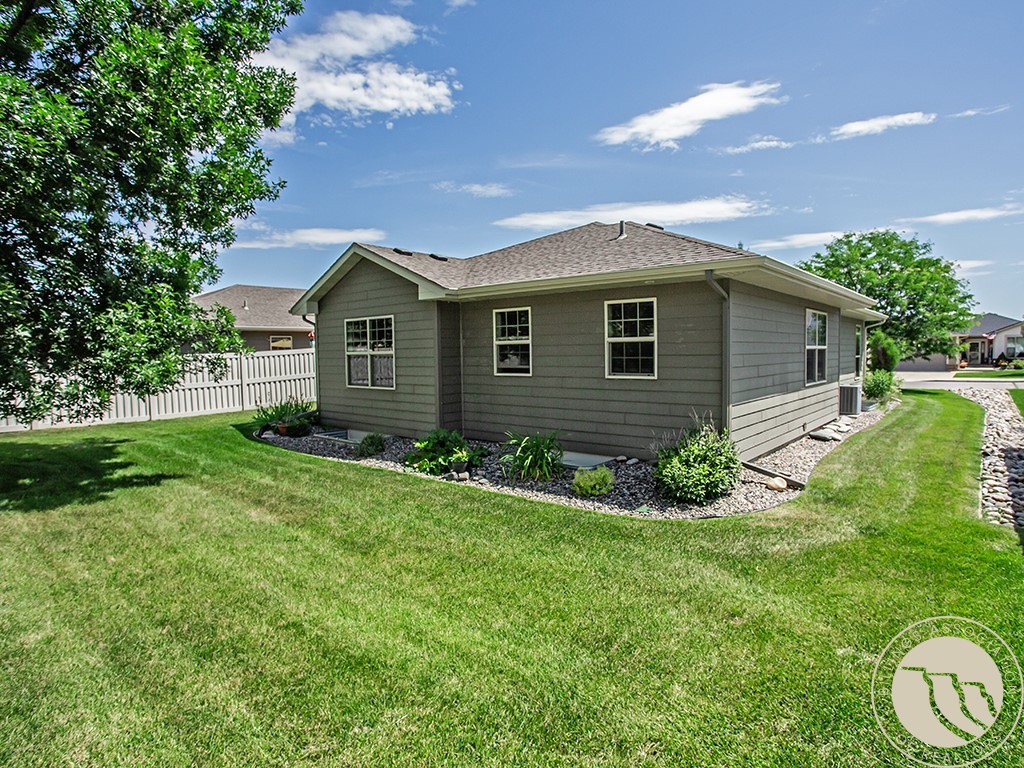 1790 Golf Drive
