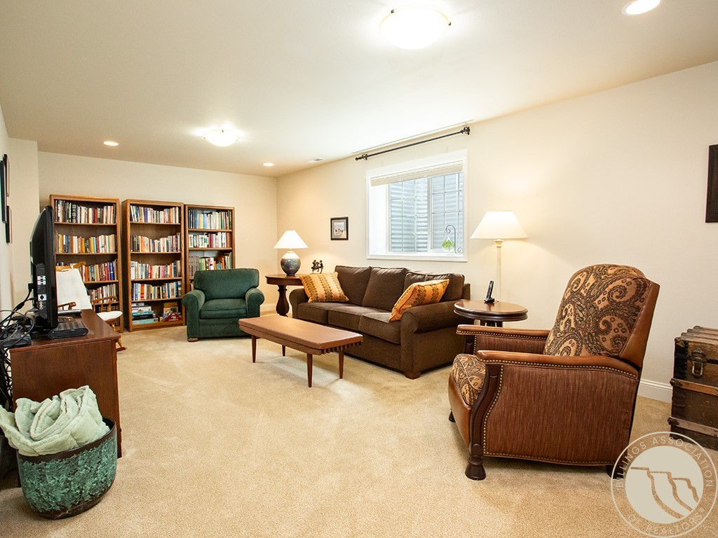 1790 Golf Drive