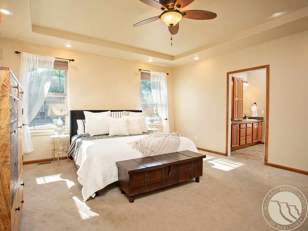 4231 Julaura Ln