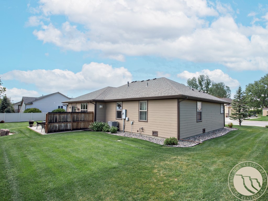 4231 Julaura Ln