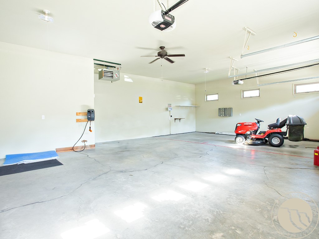 4231 Julaura Ln