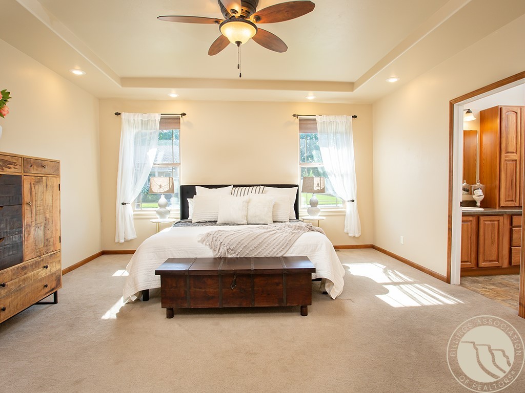 4231 Julaura Ln