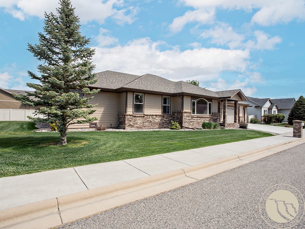 4231 Julaura Ln