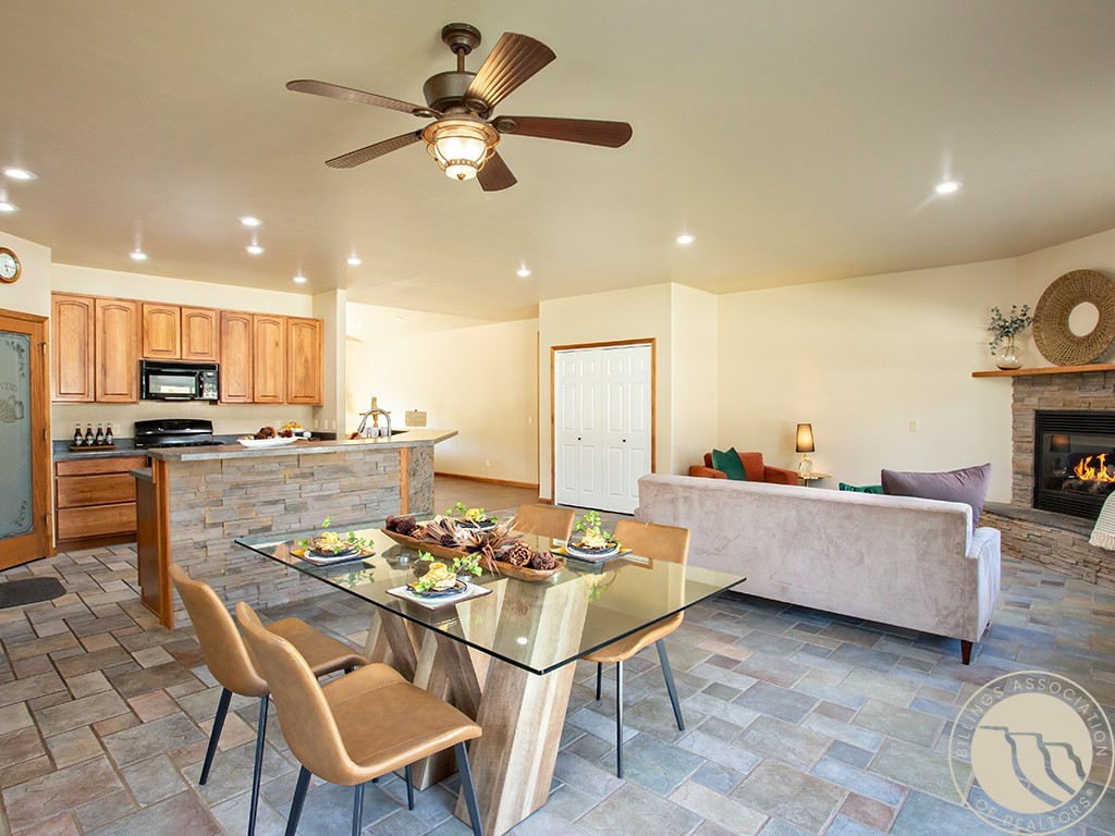 4231 Julaura Ln