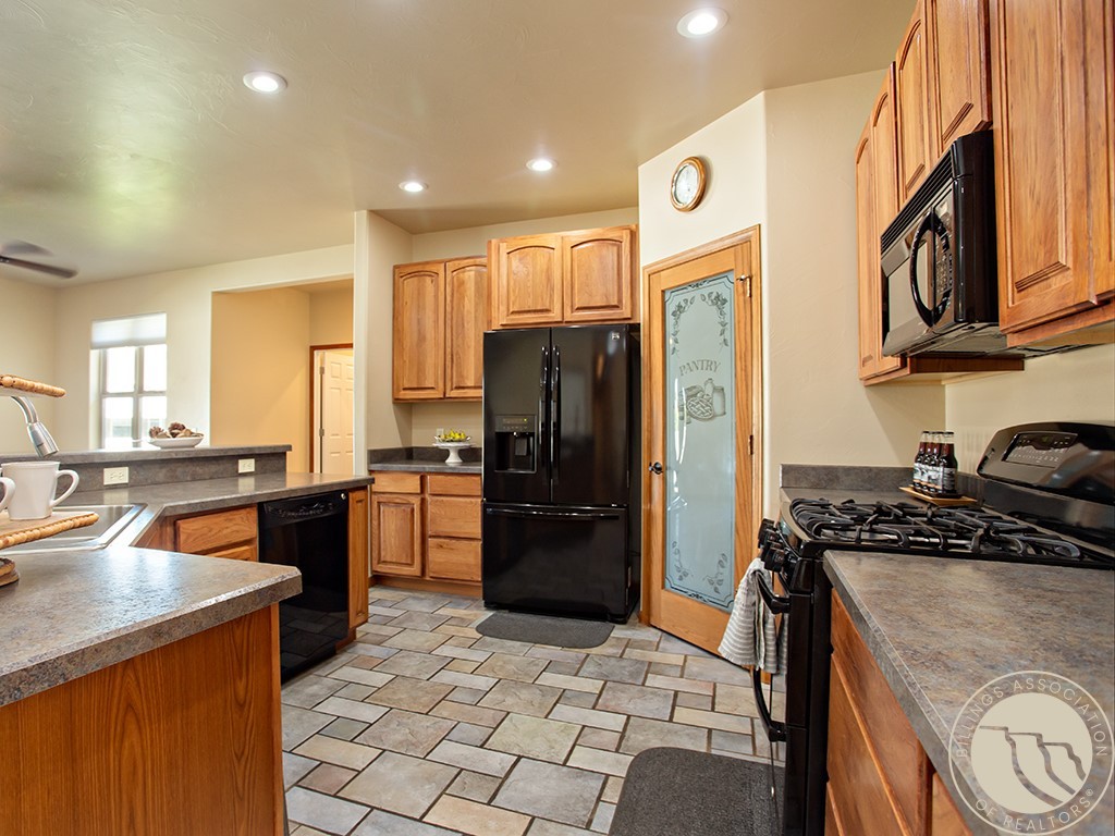 4231 Julaura Ln