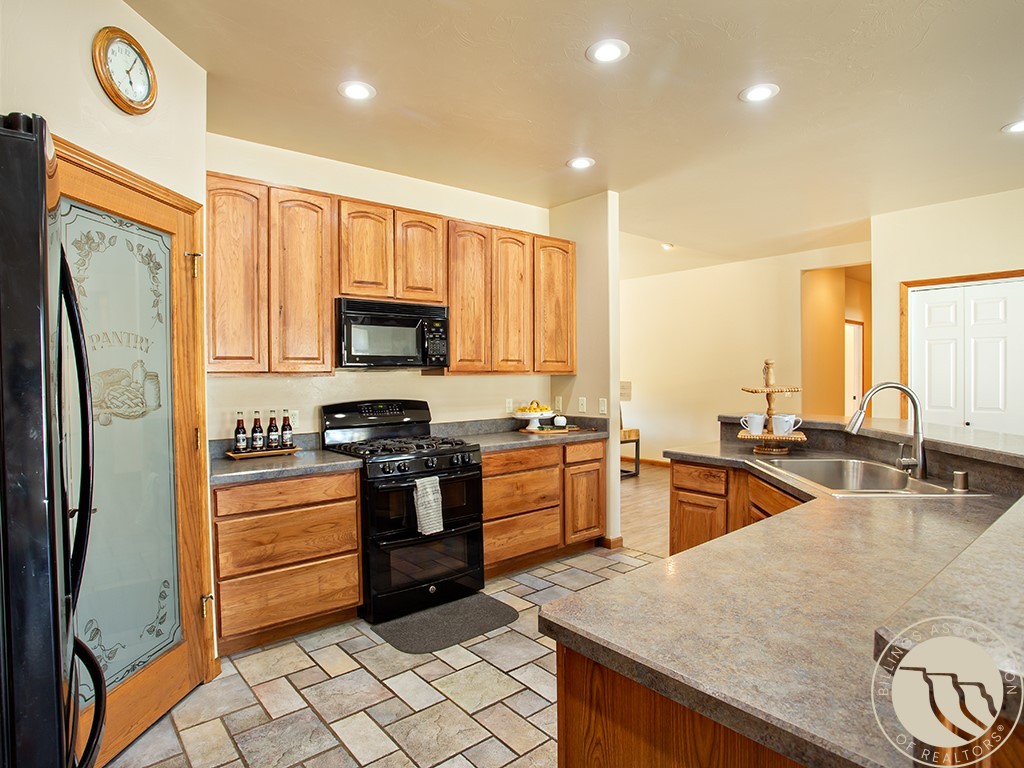 4231 Julaura Ln