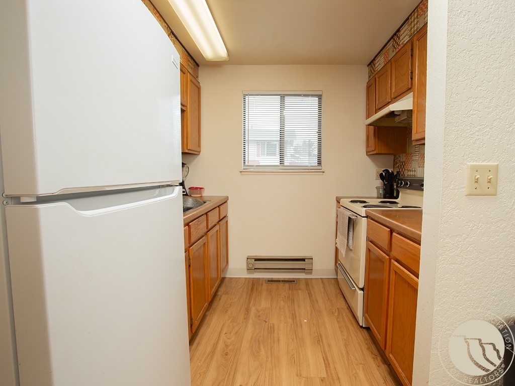 341, 343, 349, 351 Westchester Sq S