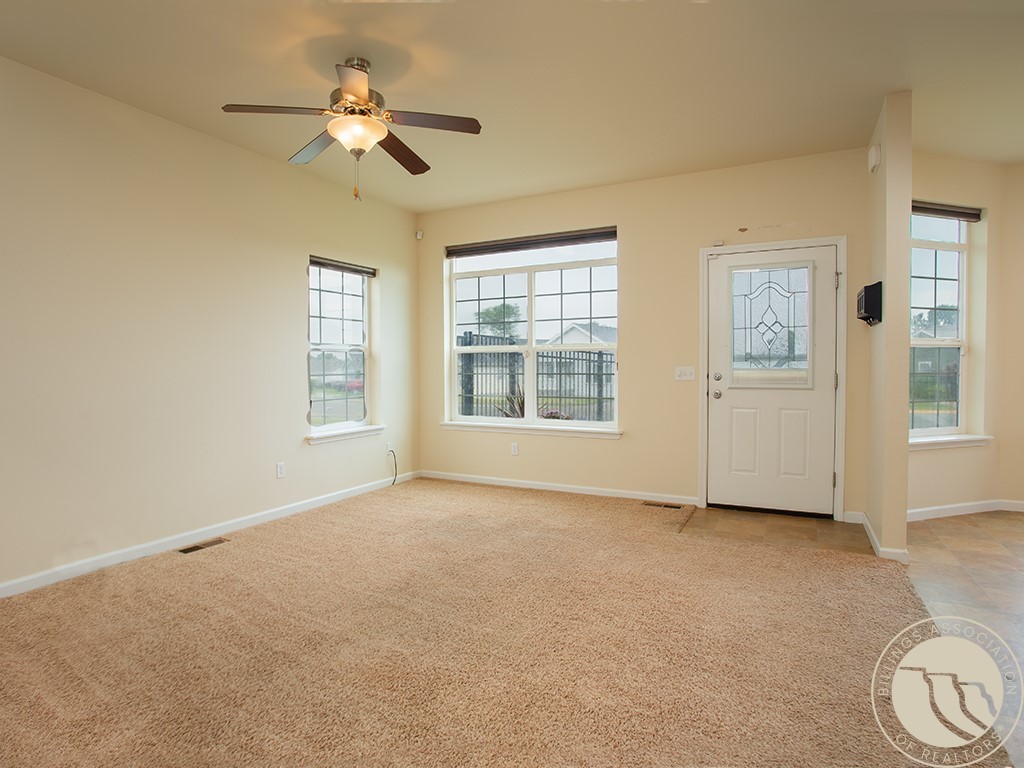 1428 Twin Oaks Dr