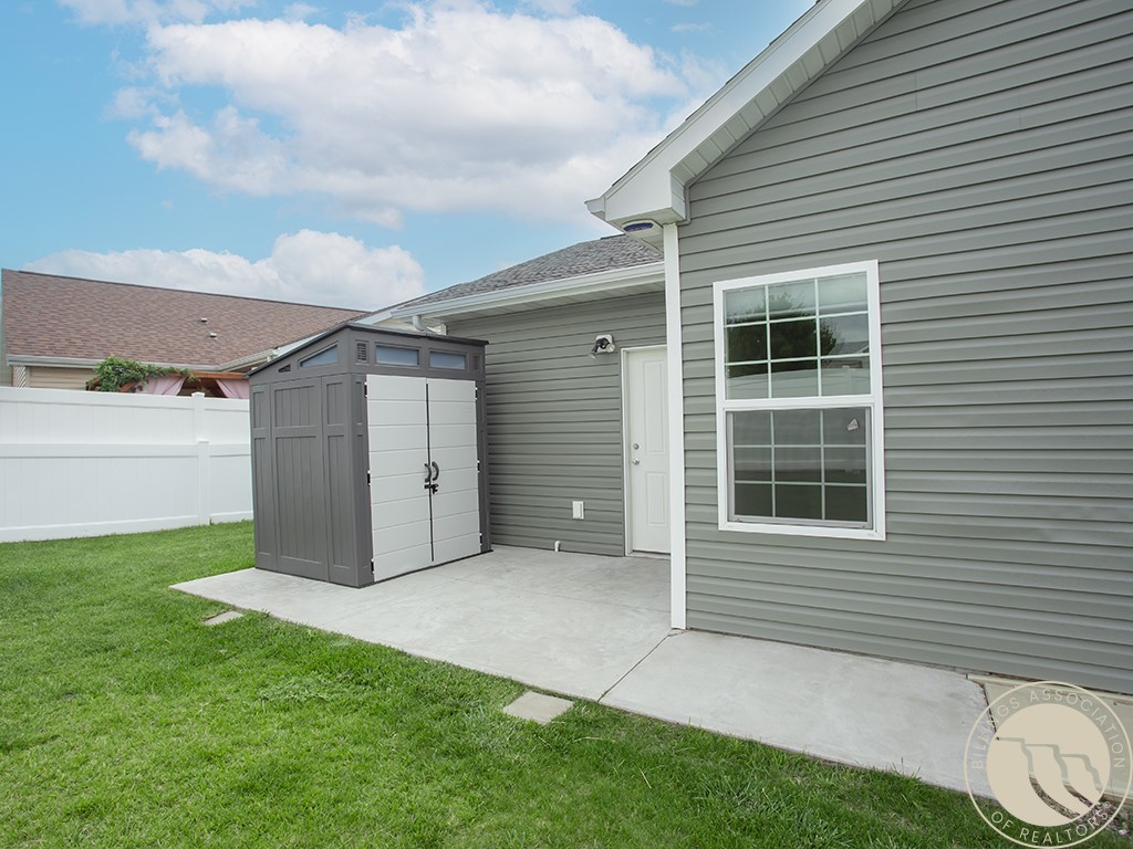 1428 Twin Oaks Dr