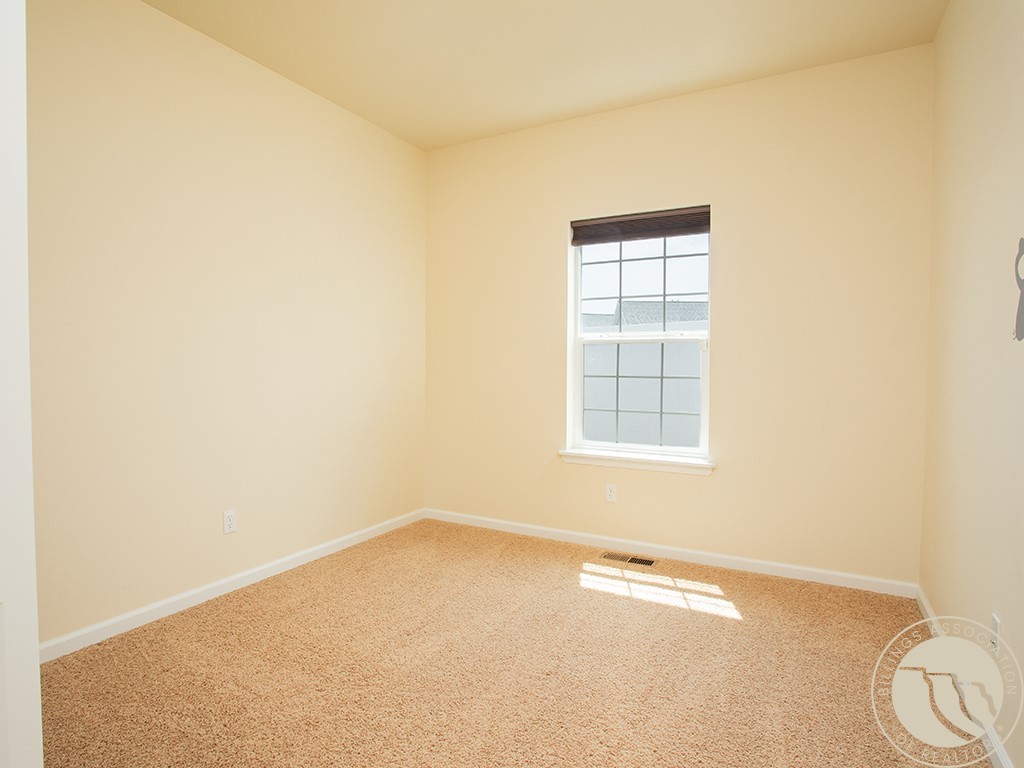 1428 Twin Oaks Dr