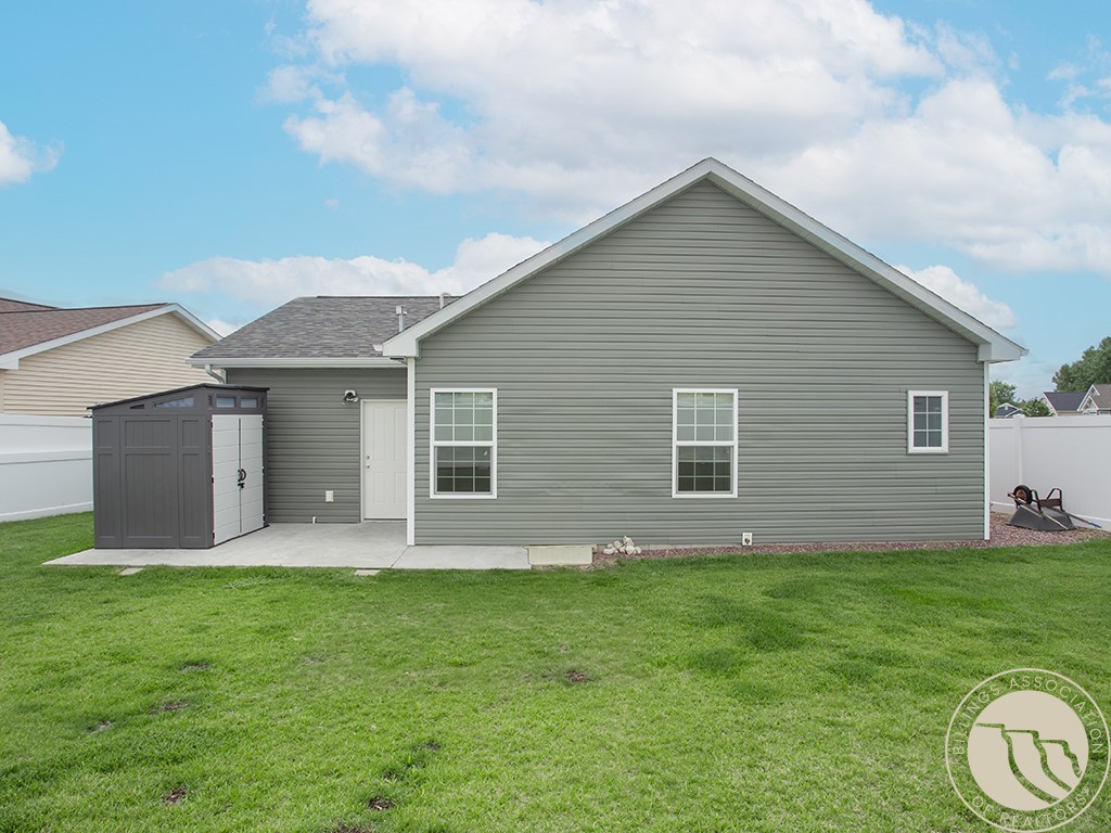 1428 Twin Oaks Dr