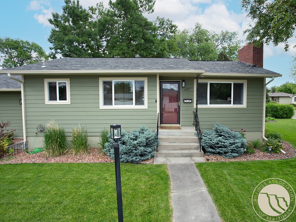 607 26th St W