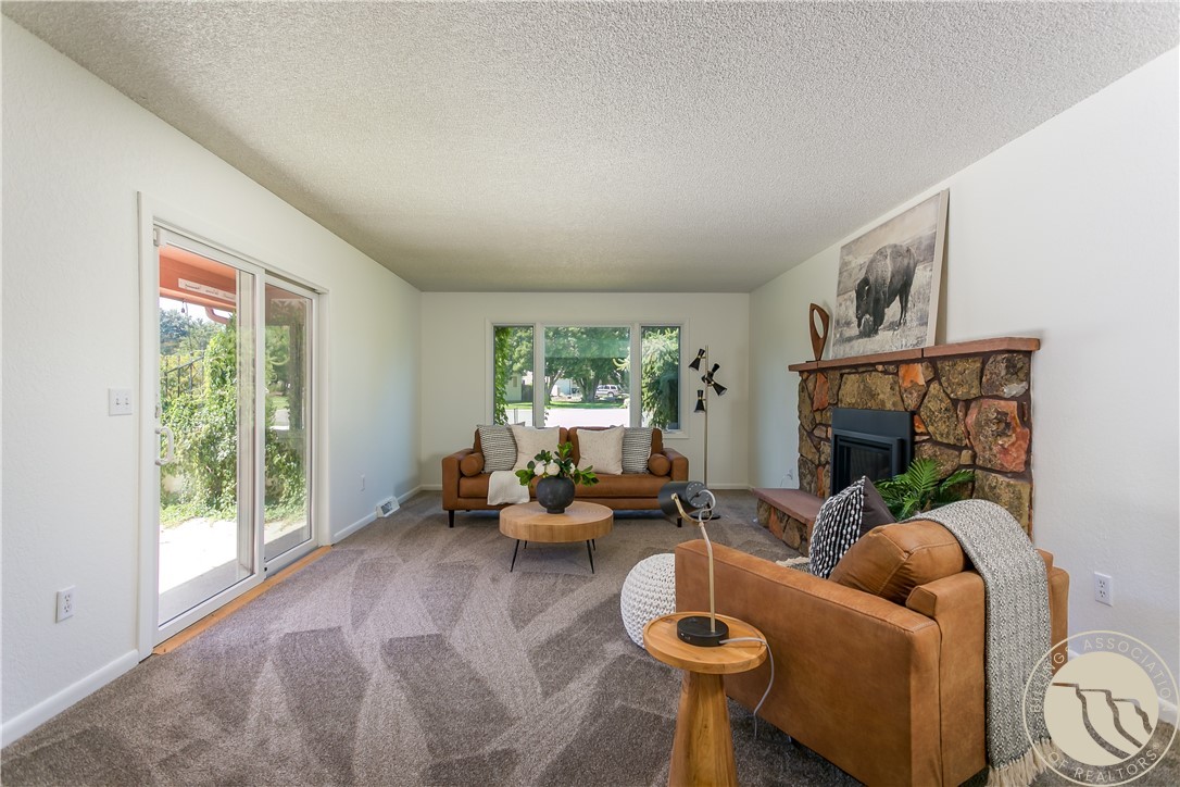 2820 Boulder Ave
