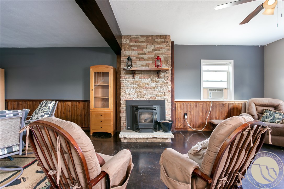 4728 Clapper Flat Rd