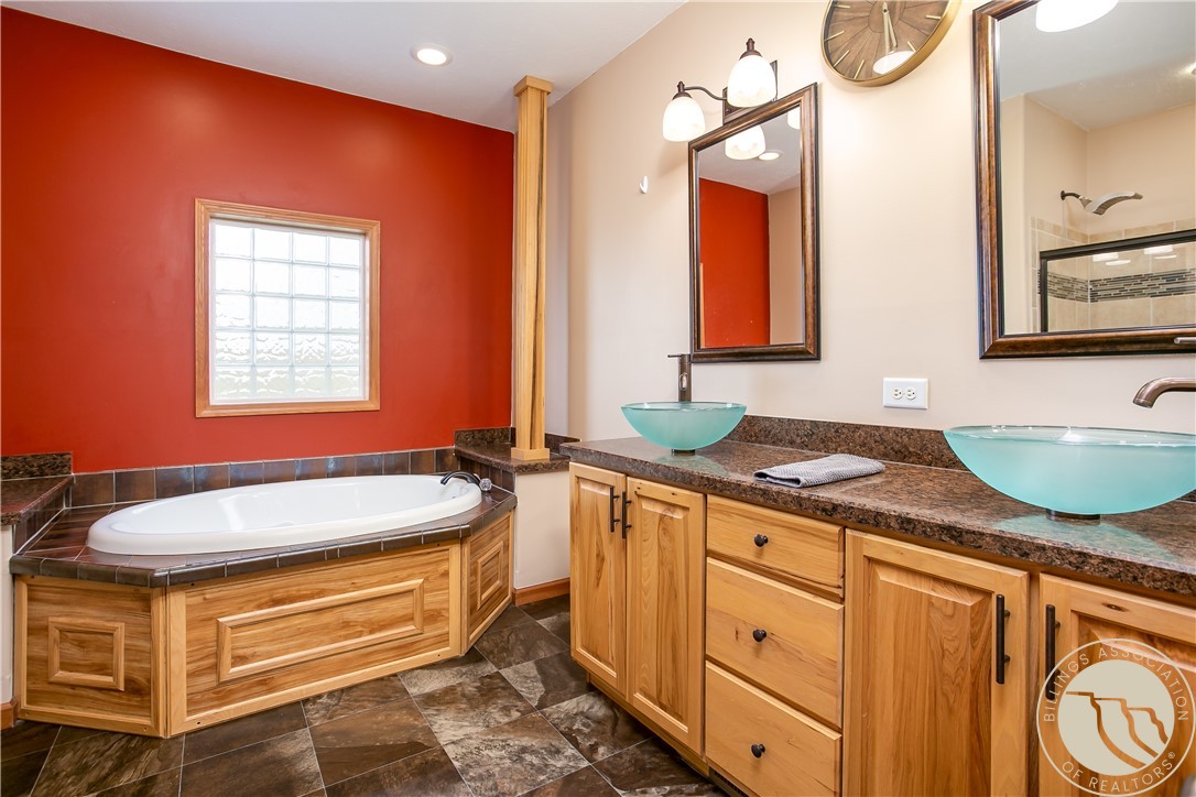 4728 Clapper Flat Rd