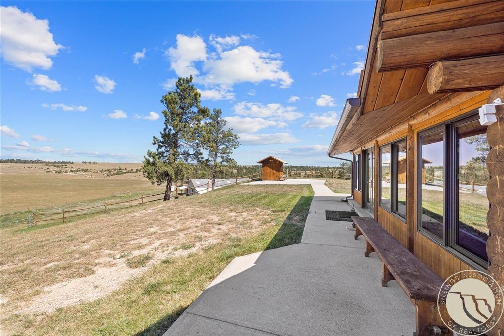 16167 Hwy 12 W