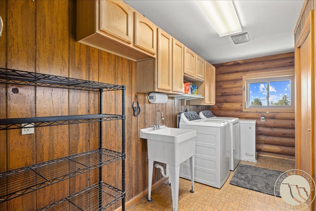 16167 Hwy 12 W