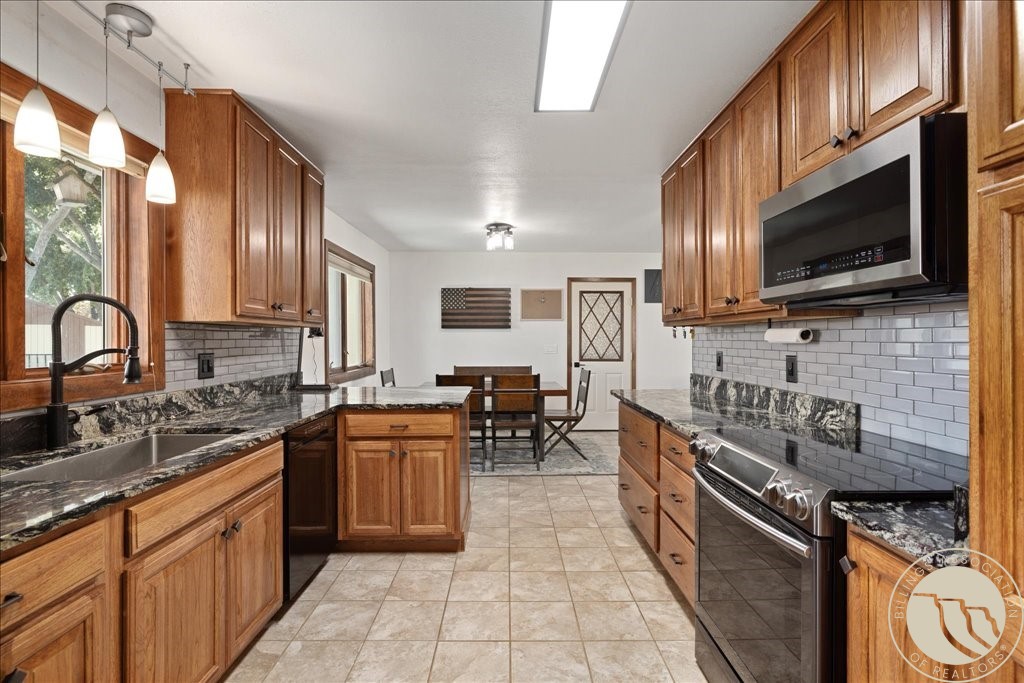 524 3rd Ave SW